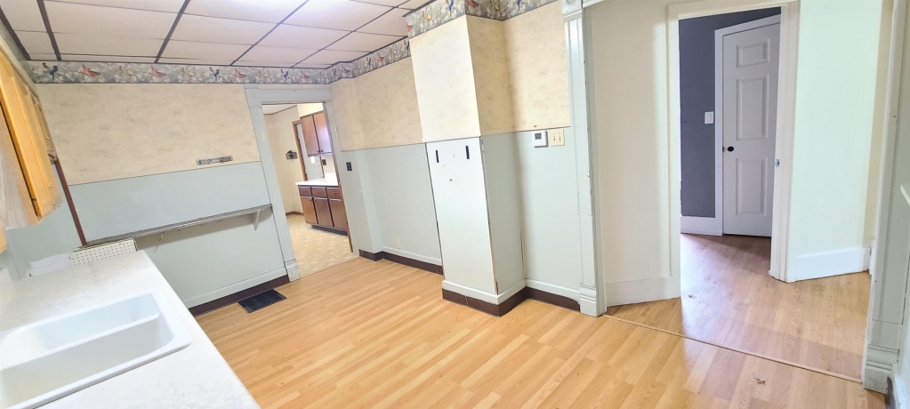 507 Lester, MOUNT CARROLL, Illinois 61053, 3 Bedrooms Bedrooms, ,2 BathroomsBathrooms,House,For Sale,Lester,202507280