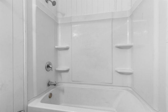 222 LIBERTY, MACHESNEY PARK, Illinois 61115, 2 Bedrooms Bedrooms, ,2 BathroomsBathrooms,House,For Sale,LIBERTY,202600586