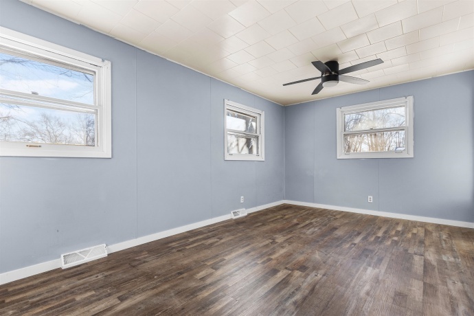 222 LIBERTY, MACHESNEY PARK, Illinois 61115, 2 Bedrooms Bedrooms, ,2 BathroomsBathrooms,House,For Sale,LIBERTY,202600586