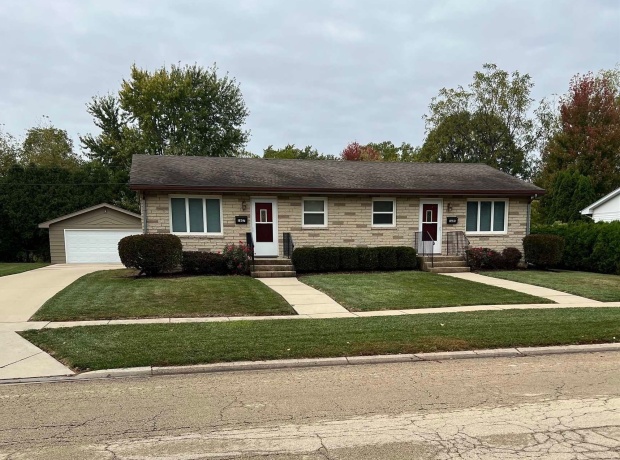 1605-07 Fremont, BELVIDERE, Illinois 61008, ,2 Units,For Sale,Fremont,202600588