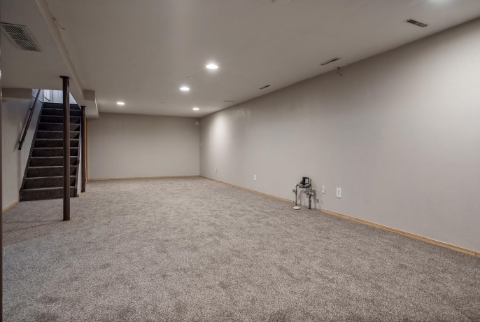 3332 SEWARD, ROCKFORD, Illinois 61108, 3 Bedrooms Bedrooms, ,2 BathroomsBathrooms,House,For Sale,SEWARD,202600587