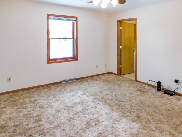 755 Loomis, ROCKTON, Illinois 61072, 3 Bedrooms Bedrooms, ,2 BathroomsBathrooms,House,For Sale,Loomis,202600592