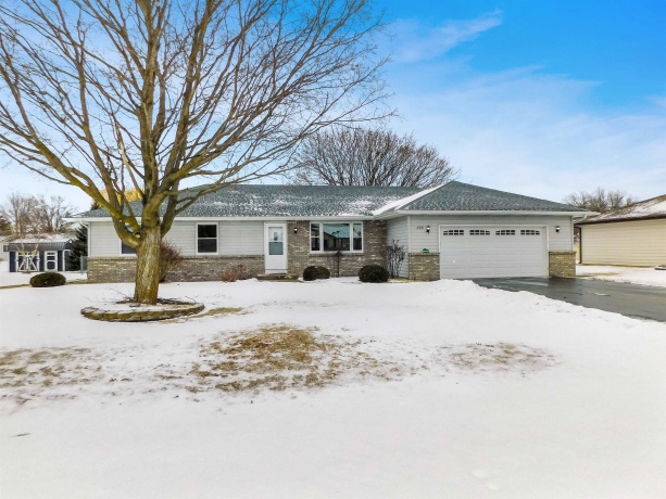 755 Loomis, ROCKTON, Illinois 61072, 3 Bedrooms Bedrooms, ,2 BathroomsBathrooms,House,For Sale,Loomis,202600592