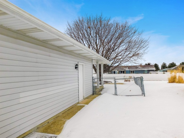 755 Loomis, ROCKTON, Illinois 61072, 3 Bedrooms Bedrooms, ,2 BathroomsBathrooms,House,For Sale,Loomis,202600592