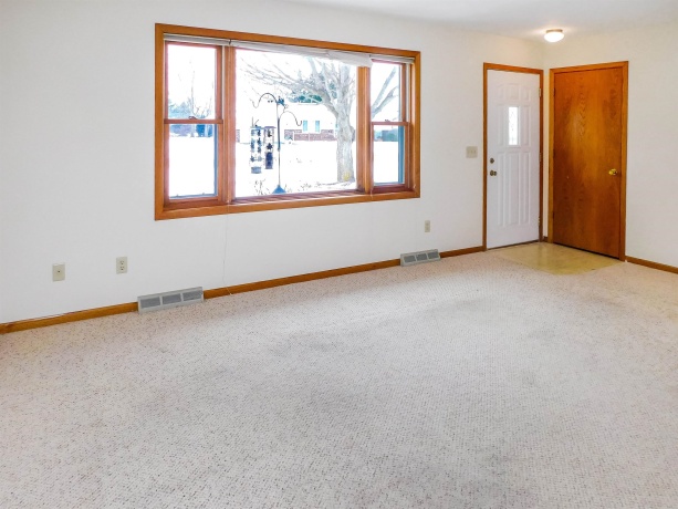 755 Loomis, ROCKTON, Illinois 61072, 3 Bedrooms Bedrooms, ,2 BathroomsBathrooms,House,For Sale,Loomis,202600592