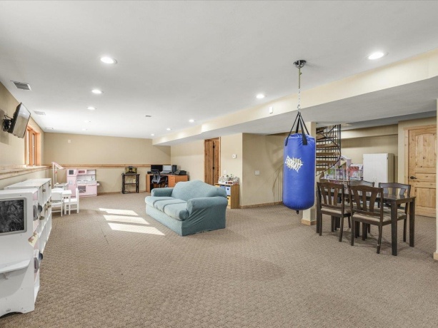 7447 Stacy, ROSCOE, Illinois 61073, 4 Bedrooms Bedrooms, ,4 BathroomsBathrooms,House,For Sale,Stacy,202600597