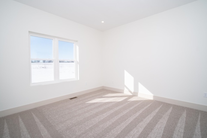 550 Cross Plains, ROCKFORD, Illinois 61107, 3 Bedrooms Bedrooms, ,2 BathroomsBathrooms,House,For Sale,Cross Plains,202600598