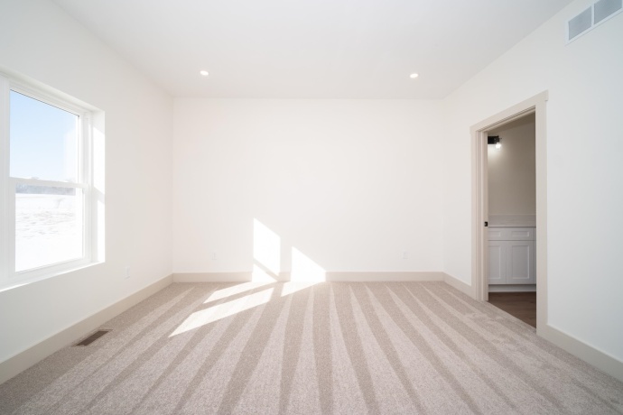 550 Cross Plains, ROCKFORD, Illinois 61107, 3 Bedrooms Bedrooms, ,2 BathroomsBathrooms,House,For Sale,Cross Plains,202600598