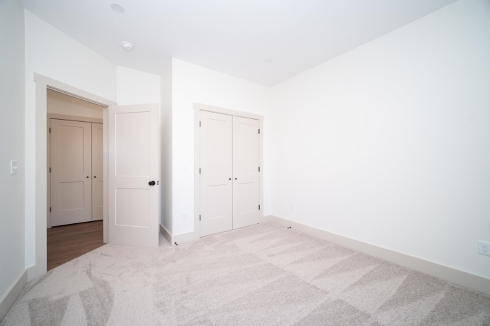 550 Cross Plains, ROCKFORD, Illinois 61107, 3 Bedrooms Bedrooms, ,2 BathroomsBathrooms,House,For Sale,Cross Plains,202600598