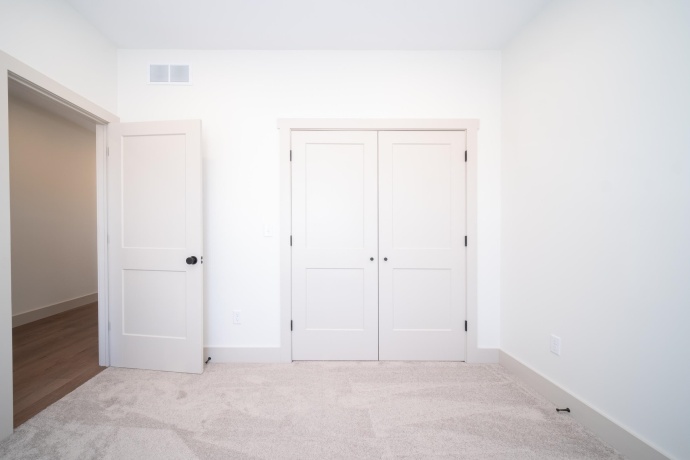 550 Cross Plains, ROCKFORD, Illinois 61107, 3 Bedrooms Bedrooms, ,2 BathroomsBathrooms,House,For Sale,Cross Plains,202600598