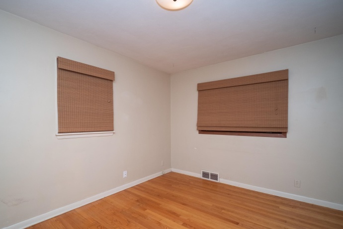 2812 Guilford, ROCKFORD, Illinois 61107, 3 Bedrooms Bedrooms, ,2 BathroomsBathrooms,House,For Sale,Guilford,202600599