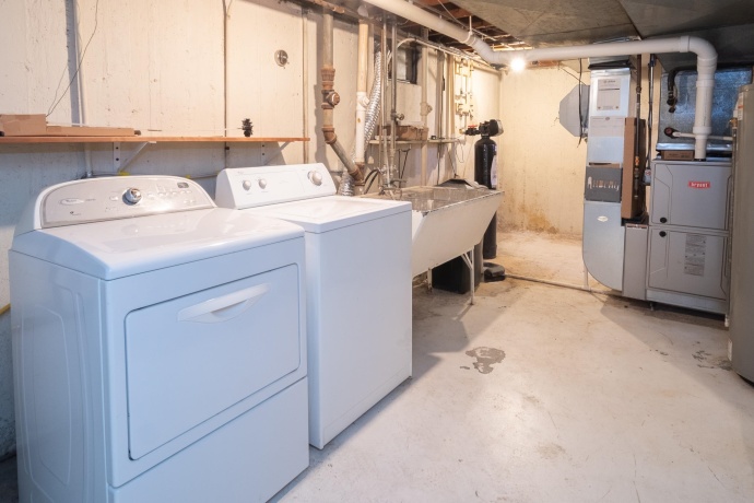 2812 Guilford, ROCKFORD, Illinois 61107, 3 Bedrooms Bedrooms, ,2 BathroomsBathrooms,House,For Sale,Guilford,202600599