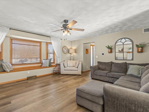 8629 Perth, CALEDONIA, Illinois 61011, 4 Bedrooms Bedrooms, ,2 BathroomsBathrooms,House,For Sale,Perth,202600611