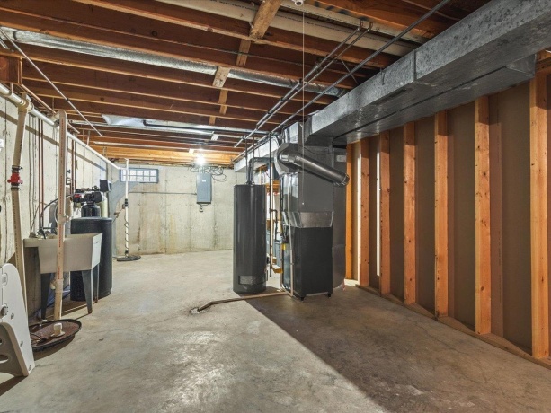 8629 Perth, CALEDONIA, Illinois 61011, 4 Bedrooms Bedrooms, ,2 BathroomsBathrooms,House,For Sale,Perth,202600611