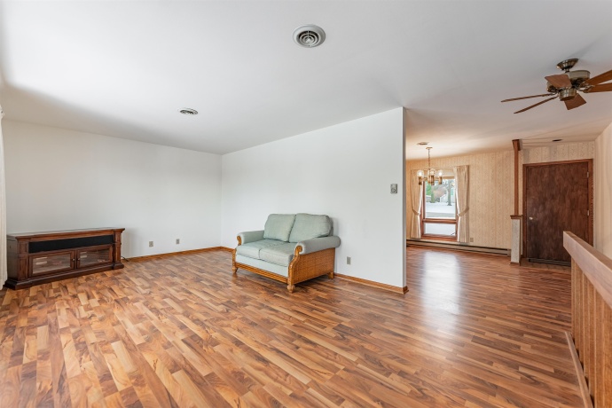 136 Lake Summerset, LAKE SUMMERSET, Illinois 61019, 3 Bedrooms Bedrooms, ,2 BathroomsBathrooms,House,For Sale,Lake Summerset,202600616