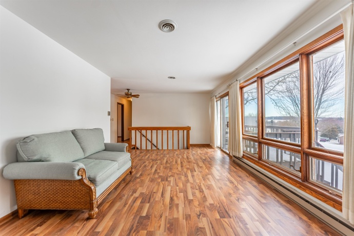 136 Lake Summerset, LAKE SUMMERSET, Illinois 61019, 3 Bedrooms Bedrooms, ,2 BathroomsBathrooms,House,For Sale,Lake Summerset,202600616