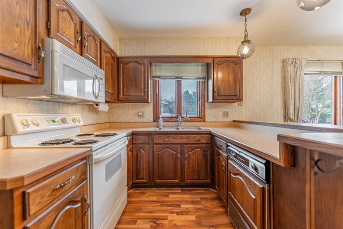 136 Lake Summerset, LAKE SUMMERSET, Illinois 61019, 3 Bedrooms Bedrooms, ,2 BathroomsBathrooms,House,For Sale,Lake Summerset,202600616