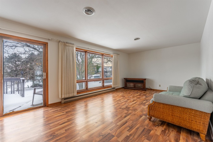 136 Lake Summerset, LAKE SUMMERSET, Illinois 61019, 3 Bedrooms Bedrooms, ,2 BathroomsBathrooms,House,For Sale,Lake Summerset,202600616