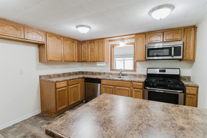 1035 8th, BELVIDERE, Illinois 61008, 2 Bedrooms Bedrooms, ,1 BathroomBathrooms,House,For Sale,8th,202600618