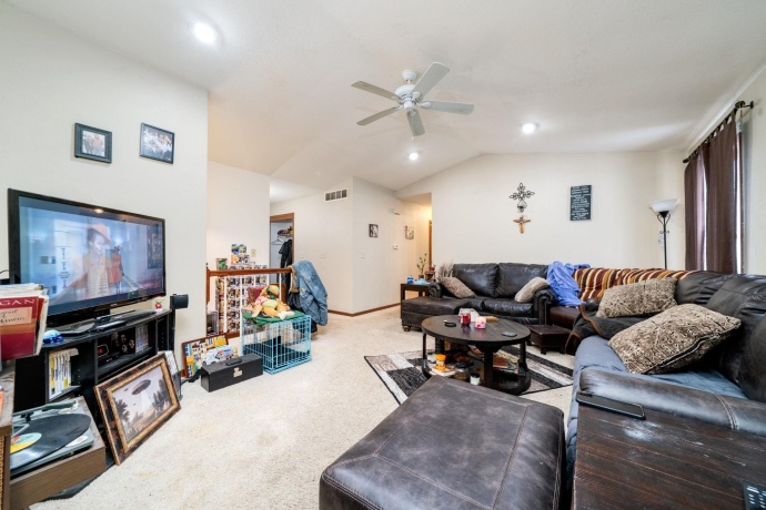 10124 Asbury, MACHESNEY PARK, Illinois 61115, 3 Bedrooms Bedrooms, ,2 BathroomsBathrooms,House,For Sale,Asbury,202600619