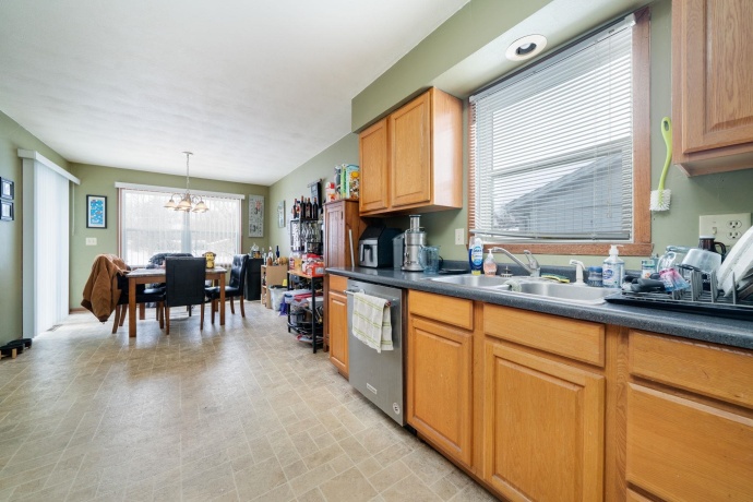 10124 Asbury, MACHESNEY PARK, Illinois 61115, 3 Bedrooms Bedrooms, ,2 BathroomsBathrooms,House,For Sale,Asbury,202600619