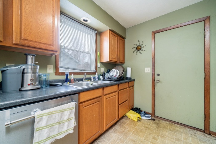 10124 Asbury, MACHESNEY PARK, Illinois 61115, 3 Bedrooms Bedrooms, ,2 BathroomsBathrooms,House,For Sale,Asbury,202600619