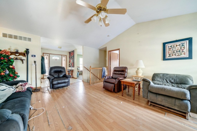 3724 Renfro, CHERRY VALLEY, Illinois 61016, 3 Bedrooms Bedrooms, ,2 BathroomsBathrooms,House,For Sale,Renfro,202600620