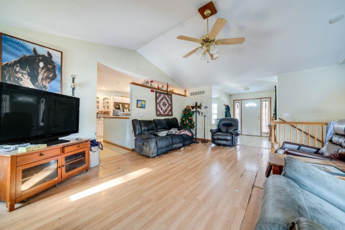 3724 Renfro, CHERRY VALLEY, Illinois 61016, 3 Bedrooms Bedrooms, ,2 BathroomsBathrooms,House,For Sale,Renfro,202600620