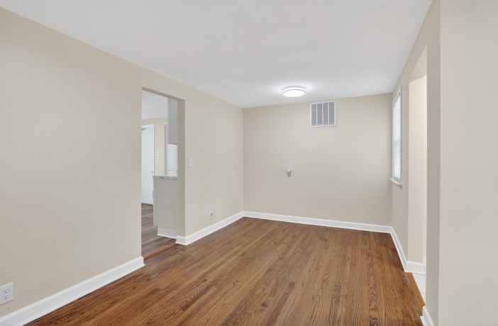 28 Liberty, MACHESNEY PARK, Illinois 61115, 3 Bedrooms Bedrooms, ,1 BathroomBathrooms,House,For Sale,Liberty,202600628