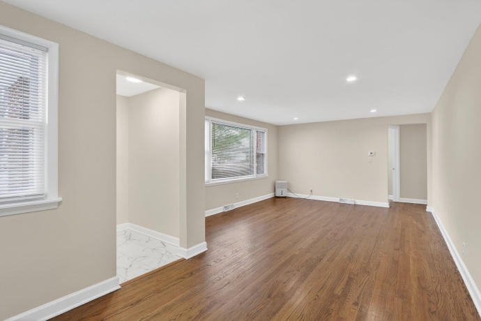 28 Liberty, MACHESNEY PARK, Illinois 61115, 3 Bedrooms Bedrooms, ,1 BathroomBathrooms,House,For Sale,Liberty,202600628