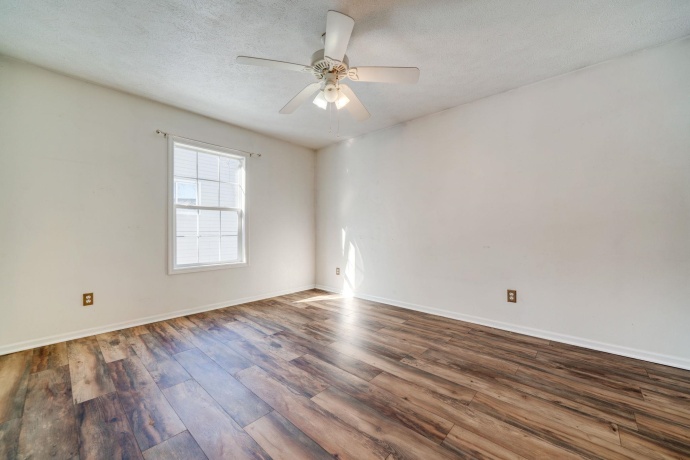 119 Liverpool, POPLAR GROVE, Illinois 61065, 4 Bedrooms Bedrooms, ,2 BathroomsBathrooms,House,For Sale,Liverpool,202600629