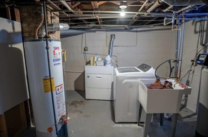 529 SUMMER, ROCKFORD, Illinois 61103, 4 Bedrooms Bedrooms, ,1 BathroomBathrooms,House,For Sale,SUMMER,202600632