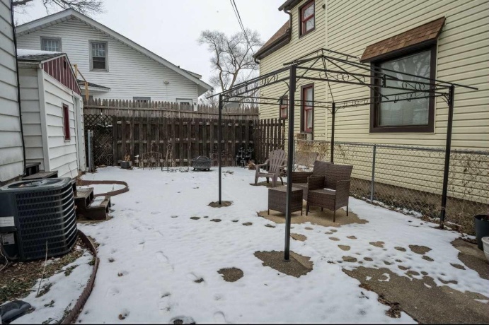 529 SUMMER, ROCKFORD, Illinois 61103, 4 Bedrooms Bedrooms, ,1 BathroomBathrooms,House,For Sale,SUMMER,202600632