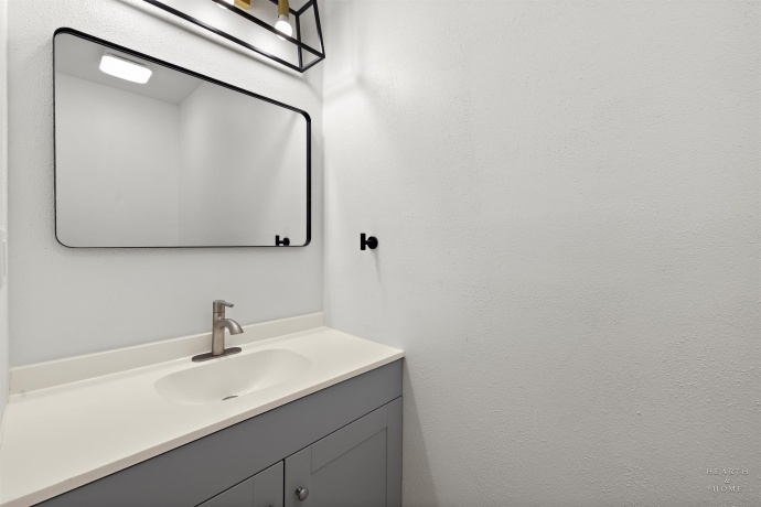 1423 Roncevalles, ROCKFORD, Illinois 61107, 3 Bedrooms Bedrooms, ,1 BathroomBathrooms,House,For Sale,Roncevalles,202600633