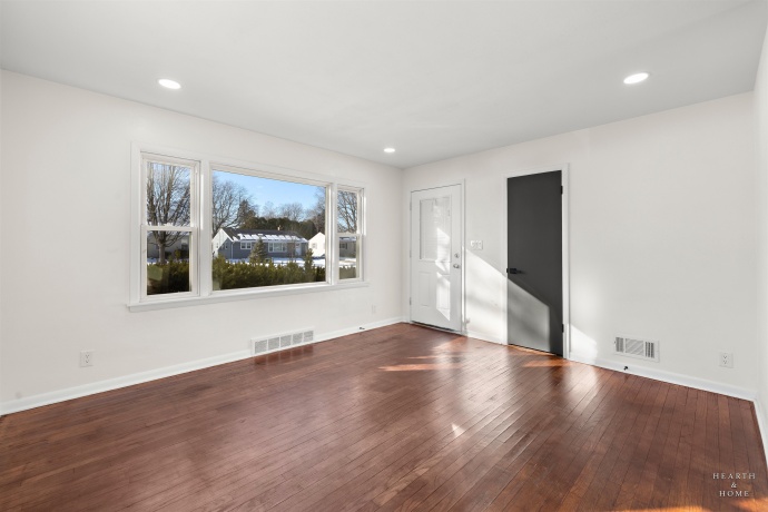 1423 Roncevalles, ROCKFORD, Illinois 61107, 3 Bedrooms Bedrooms, ,1 BathroomBathrooms,House,For Sale,Roncevalles,202600633