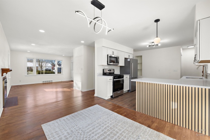 1423 Roncevalles, ROCKFORD, Illinois 61107, 3 Bedrooms Bedrooms, ,1 BathroomBathrooms,House,For Sale,Roncevalles,202600633