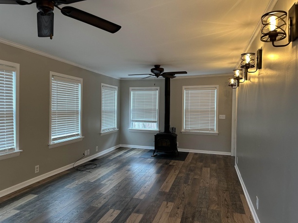 11027 HILLCREST, SAVANNA, Illinois 61074, 5 Bedrooms Bedrooms, ,2 BathroomsBathrooms,House,For Sale,HILLCREST,202507324