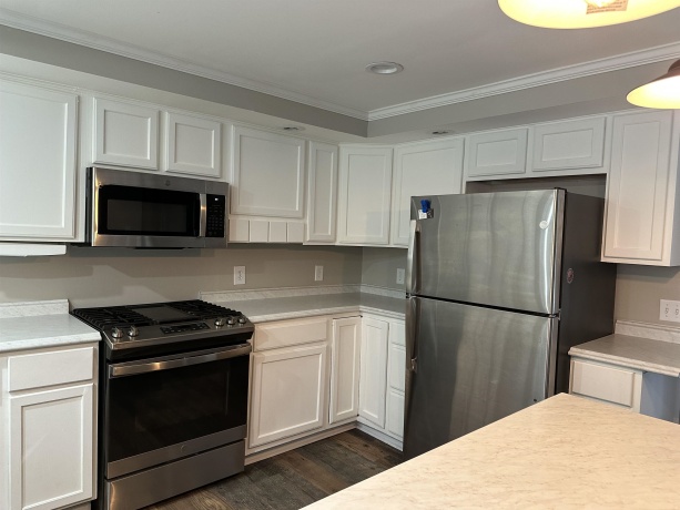 11027 HILLCREST, SAVANNA, Illinois 61074, 5 Bedrooms Bedrooms, ,2 BathroomsBathrooms,House,For Sale,HILLCREST,202507324