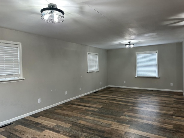 11027 HILLCREST, SAVANNA, Illinois 61074, 5 Bedrooms Bedrooms, ,2 BathroomsBathrooms,House,For Sale,HILLCREST,202507324