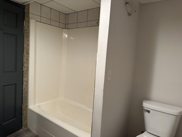 11027 HILLCREST, SAVANNA, Illinois 61074, 5 Bedrooms Bedrooms, ,2 BathroomsBathrooms,House,For Sale,HILLCREST,202507324