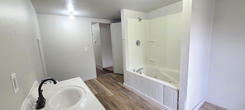 421 7th, ROCHELLE, Illinois 61068, 3 Bedrooms Bedrooms, ,1 BathroomBathrooms,House,For Sale,7th,202600636