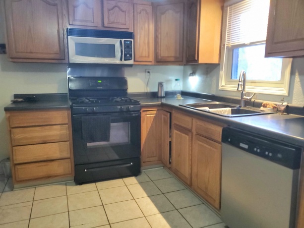 6858 Safford, ROCKFORD, Illinois 61101, 5 Bedrooms Bedrooms, ,2 BathroomsBathrooms,House,For Sale,Safford,202600639