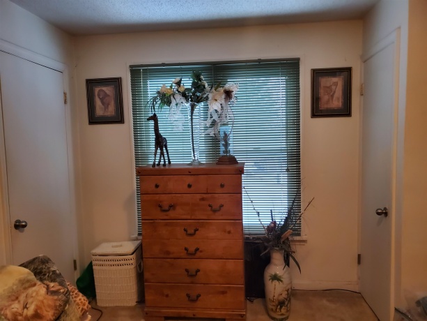 6858 Safford, ROCKFORD, Illinois 61101, 5 Bedrooms Bedrooms, ,2 BathroomsBathrooms,House,For Sale,Safford,202600639