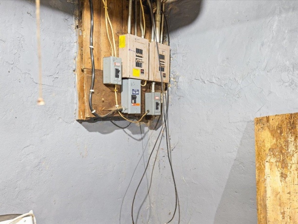 1128 Grant, ROCKFORD, Illinois 61103, ,2 Units,For Sale,Grant,202600637