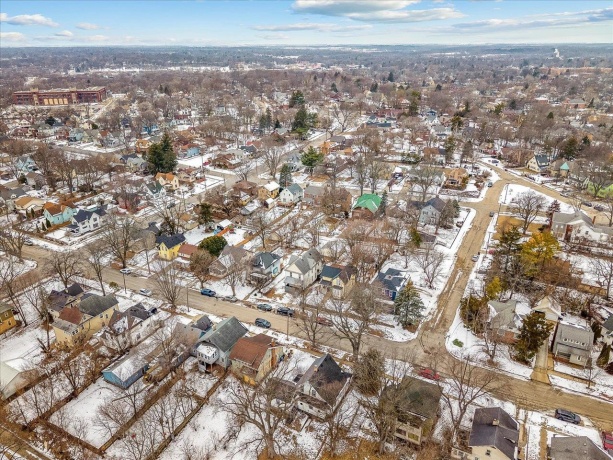 1128 Grant, ROCKFORD, Illinois 61103, ,2 Units,For Sale,Grant,202600637