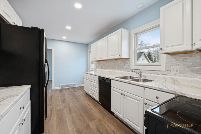 3016 7th, ROCKFORD, Illinois 61109, 3 Bedrooms Bedrooms, ,1 BathroomBathrooms,House,For Sale,7th,202600642