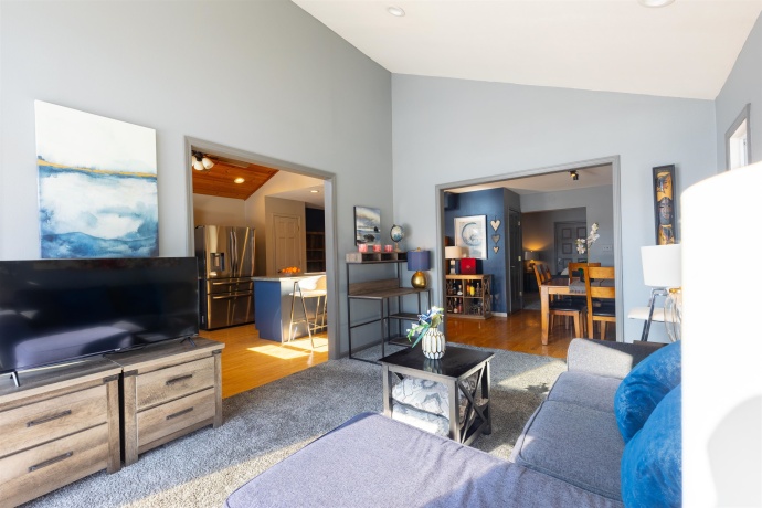 800 Monroe, HANOVER, Illinois 61041, 3 Bedrooms Bedrooms, ,2 BathroomsBathrooms,House,For Sale,Monroe,202600644