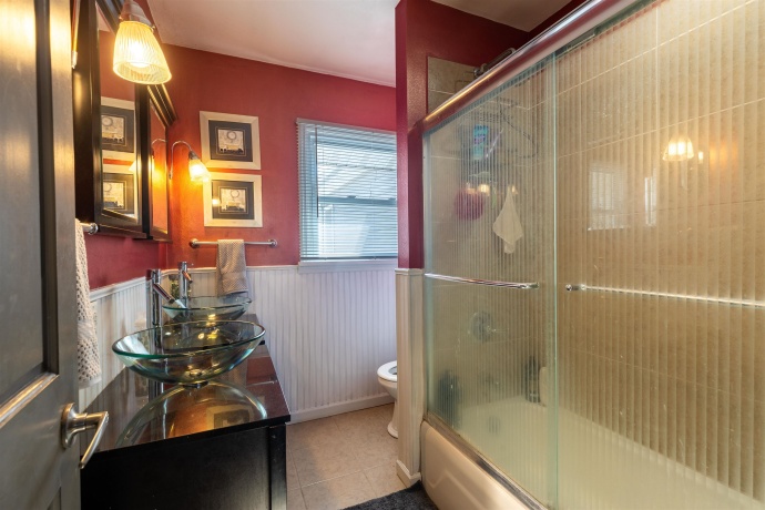 800 Monroe, HANOVER, Illinois 61041, 3 Bedrooms Bedrooms, ,2 BathroomsBathrooms,House,For Sale,Monroe,202600644