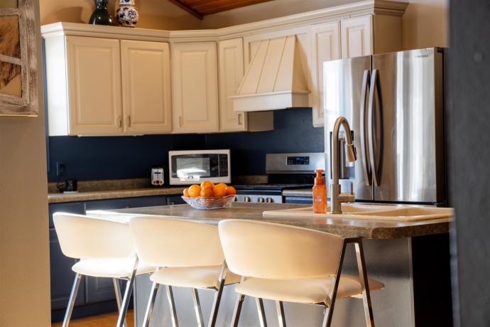 800 Monroe, HANOVER, Illinois 61041, 3 Bedrooms Bedrooms, ,2 BathroomsBathrooms,House,For Sale,Monroe,202600644