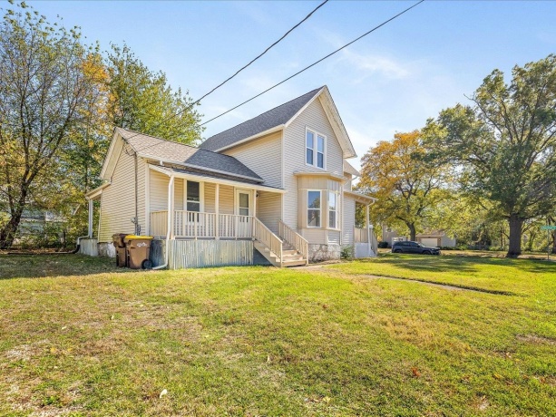 1227 Chestnut, ROCKFORD, Illinois 61102, 3 Bedrooms Bedrooms, ,1 BathroomBathrooms,House,For Sale,Chestnut,202507104